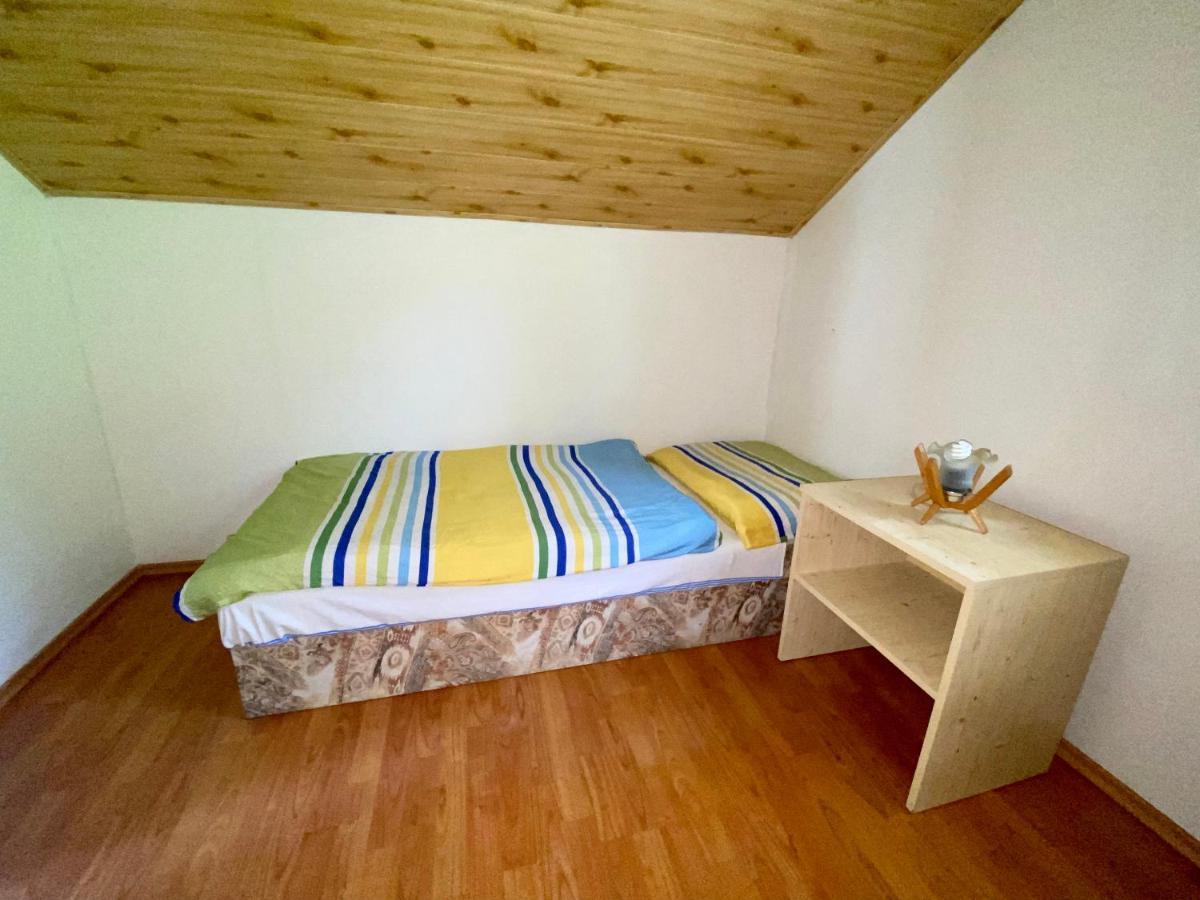 Apartmany Alma Vyhne Luaran gambar