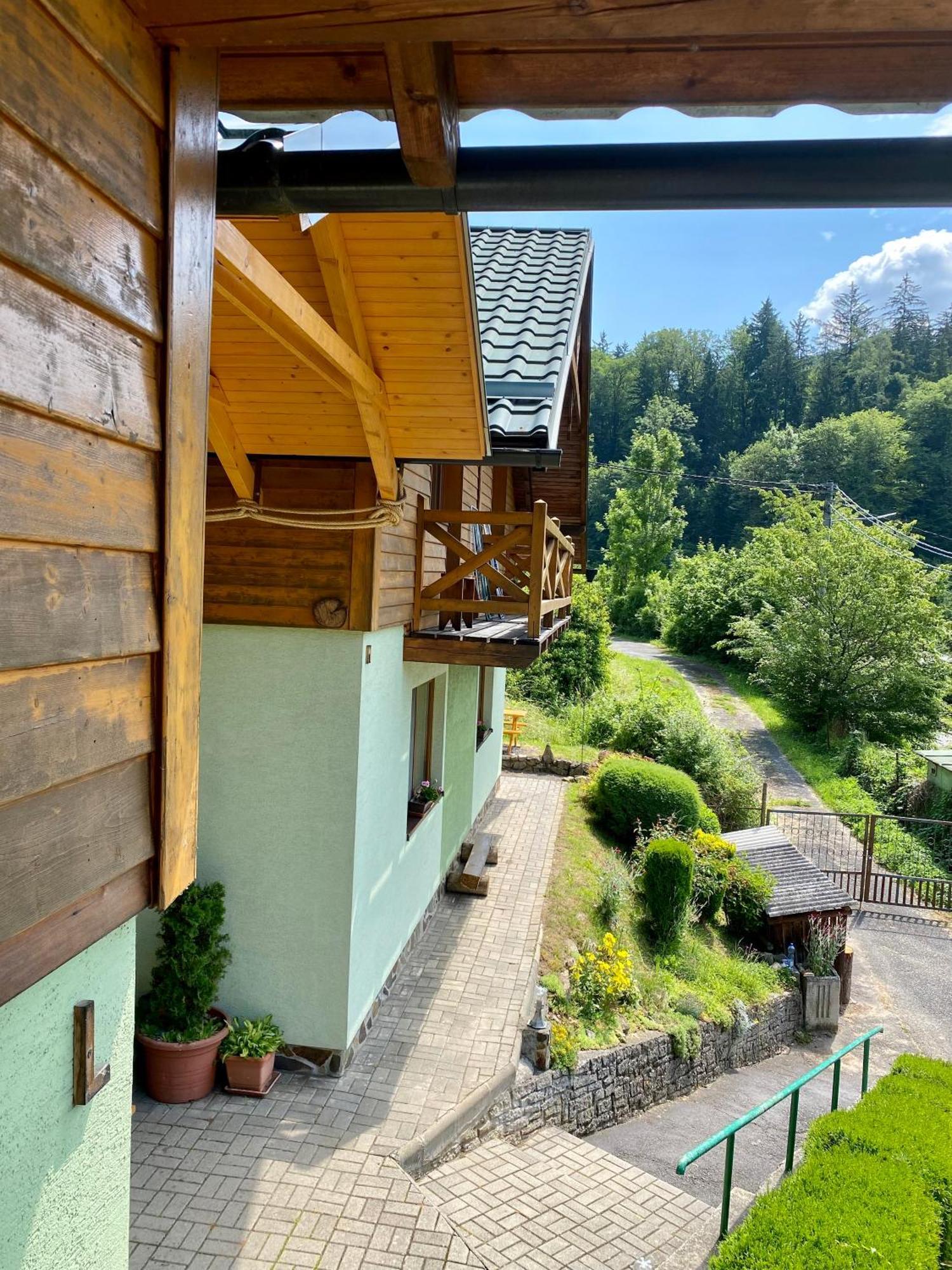 Apartmany Alma Vyhne Luaran gambar